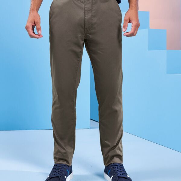 Men's Classic fit chinos Thumbnail